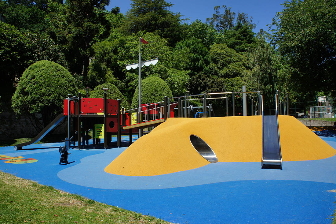 Parque infantil 130x65cm Parque infantil de actividades Verde